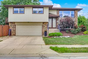 16118 76th Ave, Tinley Park, IL 60477 - Photo 1