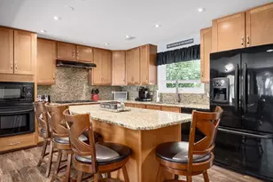 166 Forest View Ave, Wood Dale, IL 60191 - Photo 11
