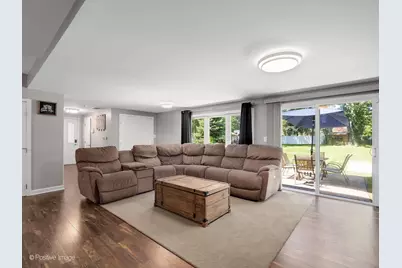 166 Forest View Avenue, Wood Dale, IL 60191 - Photo 7