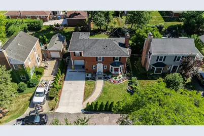 907 E Central Road, Mount Prospect, IL 60056 - Photo 5