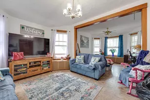 2051 N Kilbourn Ave, Chicago, IL 60639 - Photo 19