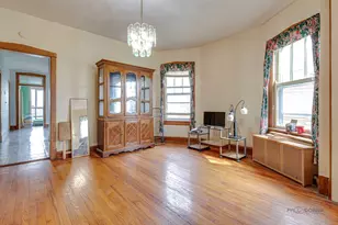 2051 N Kilbourn Ave, Chicago, IL 60639 - Photo 11