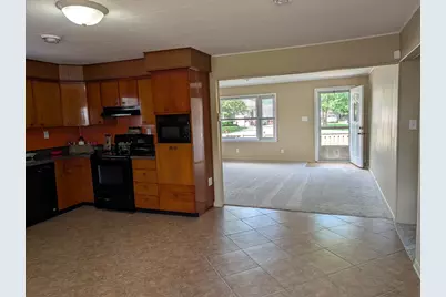 325 N 2nd Avenue, Coal City, IL 60416 - Photo 9