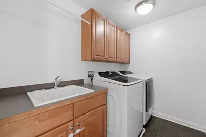 299 Arbor Glen Boulevard, Schaumburg, IL 60195 - Photo 5