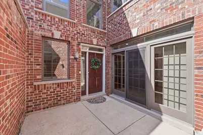299 Arbor Glen Boulevard, Schaumburg, IL 60195 - Photo 3