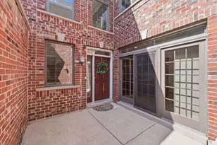 299 Arbor Glen Blvd, Schaumburg, IL 60195 - Photo 3