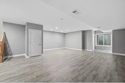 299 Arbor Glen Boulevard, Schaumburg, IL 60195 - Photo 7