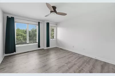 299 Arbor Glen Boulevard, Schaumburg, IL 60195 - Photo 15