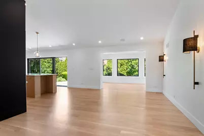 6600 N Kenton Avenue, Lincolnwood, IL 60712 - Photo 9