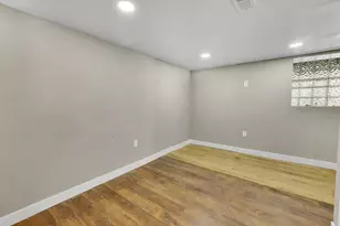 7527 S Chappel Ave, Chicago, IL 60649 - Photo 17
