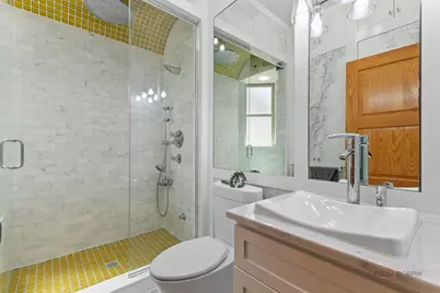 4448 N Tripp Avenue, Chicago, IL 60630 - Photo 33