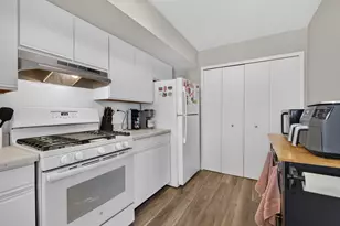 176 Birmingham Ct, Roselle, IL 60172 - Photo 15