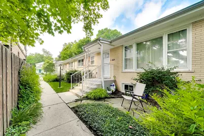 1907 Grant Street #A, Evanston, IL 60201 - Photo 3