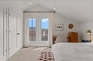 2140 W Huron St, Chicago, IL 60612 - Photo 13
