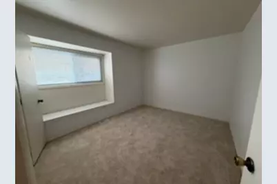 2626 Woodview Court #2626, Waukegan, IL 60087 - Photo 7