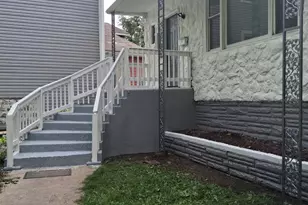 8518 S Muskegon Ave, Chicago, IL 60617 - Photo 3