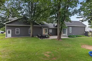 707 S Otter Creek Rd, Streator, IL 61364 - Photo 35