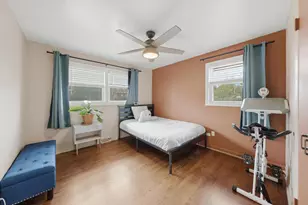 7920 W 91st St, Hickory Hills, IL 60457 - Photo 17