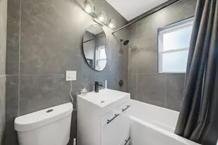 2212 E 70th St, Chicago, IL 60649 - Photo 21