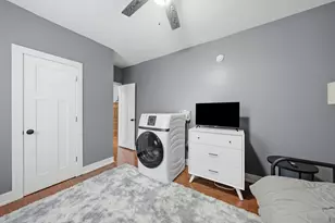2212 E 70th St, Chicago, IL 60649 - Photo 25