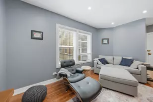 2212 E 70th St, Chicago, IL 60649 - Photo 7