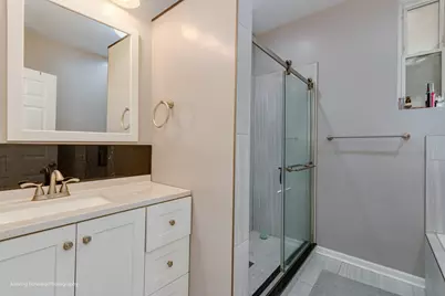 522 N Armour Street #1, Chicago, IL 60642 - Photo 15