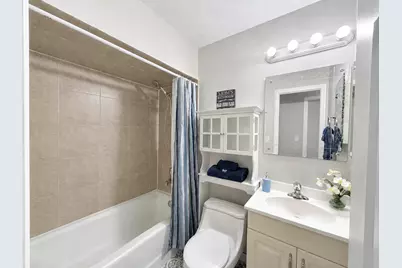 6847 Hawthorne Lane, Hanover Park, IL 60133 - Photo 13