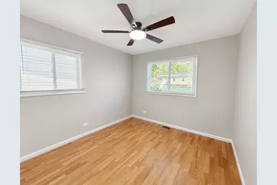 6847 Hawthorne Lane, Hanover Park, IL 60133 - Photo 17