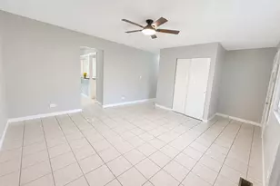6847 Hawthorne Ln, Hanover Park, IL 60133 - Photo 7