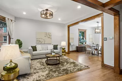 3757 N Bosworth Avenue, Chicago, IL 60613 - Photo 3