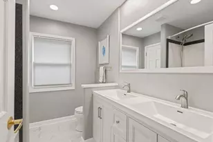 1023 Creekside Cir, Naperville, IL 60563 - Photo 13
