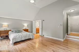 1023 Creekside Cir, Naperville, IL 60563 - Photo 17