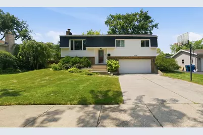 2206 Kingston Drive, Wheaton, IL 60187 - Photo 1