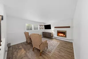 2206 Kingston Dr, Wheaton, IL 60187 - Photo 27