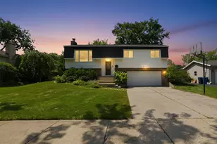 2206 Kingston Dr, Wheaton, IL 60187 - Photo 43