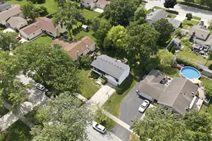 2206 Kingston Dr, Wheaton, IL 60187 - Photo 39
