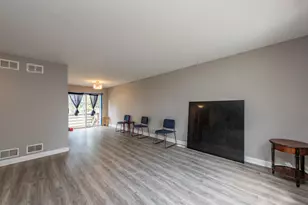 929 Adams St, Waukegan, IL 60085 - Photo 3