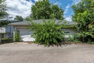 929 Adams St, Waukegan, IL 60085 - Photo 25
