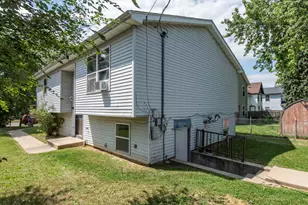 929 Adams St, Waukegan, IL 60085 - Photo 27