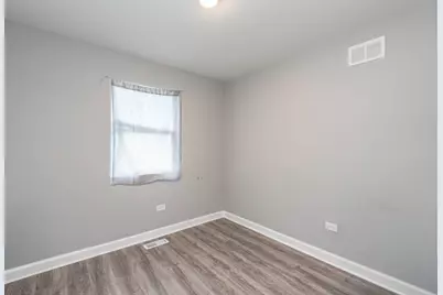 929 Adams Street, Waukegan, IL 60085 - Photo 11