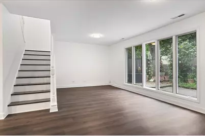 974 S Park Terrace, Chicago, IL 60605 - Photo 7