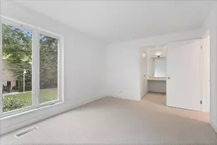 974 S Park Terrace, Chicago, IL 60605 - Photo 15