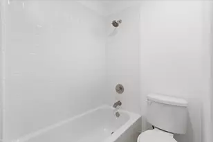 974 S Park Terrace, Chicago, IL 60605 - Photo 19