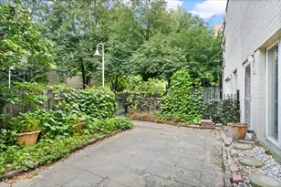 974 S Park Terrace, Chicago, IL 60605 - Photo 27