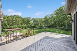 24 Bridlewood Rd, Northbrook, IL 60062 - Photo 41
