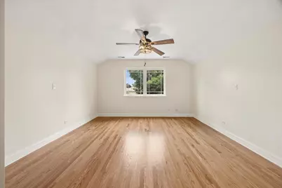 490 E Red Oak Street, Bensenville, IL 60106 - Photo 15