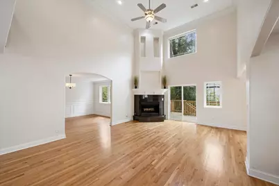 490 E Red Oak Street, Bensenville, IL 60106 - Photo 5