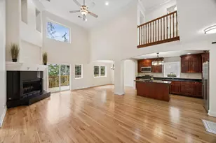 490 E Red Oak St, Bensenville, IL 60106 - Photo 3