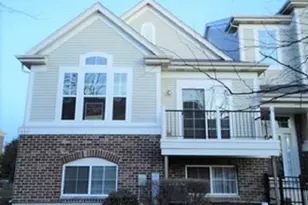 429 Grosvenor Ln, Aurora, IL 60504 - Photo 1