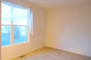 429 Grosvenor Ln, Aurora, IL 60504 - Photo 9